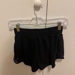 Lululemon Hotty Hot 2.5” Shorts - Black